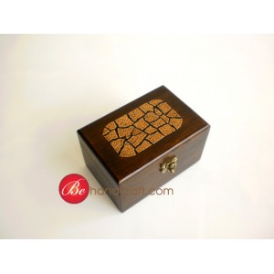 EGB 1015 09 015 กล่องไม้สักแต่งเปลือกไข่ (eggshell box)